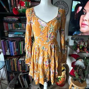 Ecote Size 8 Yellow floral print Long Sleeve Dress